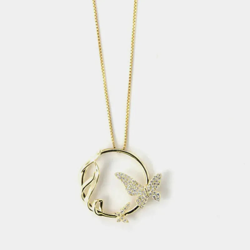 Collana in Argento 925 con pendente a forma di cerchio con farfalla e zirconi