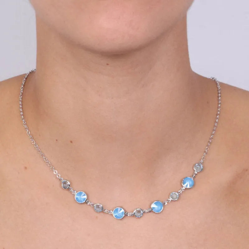 Collana in Argento 925  impreziosita da Cristalli nelle sufmature del verde