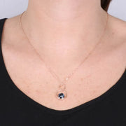 Collana in Argento 925 con punto luce pendente e grande cristallo centrale blu denim