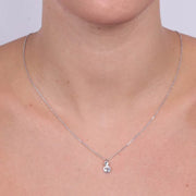 Collana in Argento 925 con doppio punto luce di cristalli bianchi pendenti.