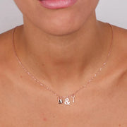 Collana in Argento 925 con pendenti a forma di chiave, lucchetto e lettera con zirconi bianchi