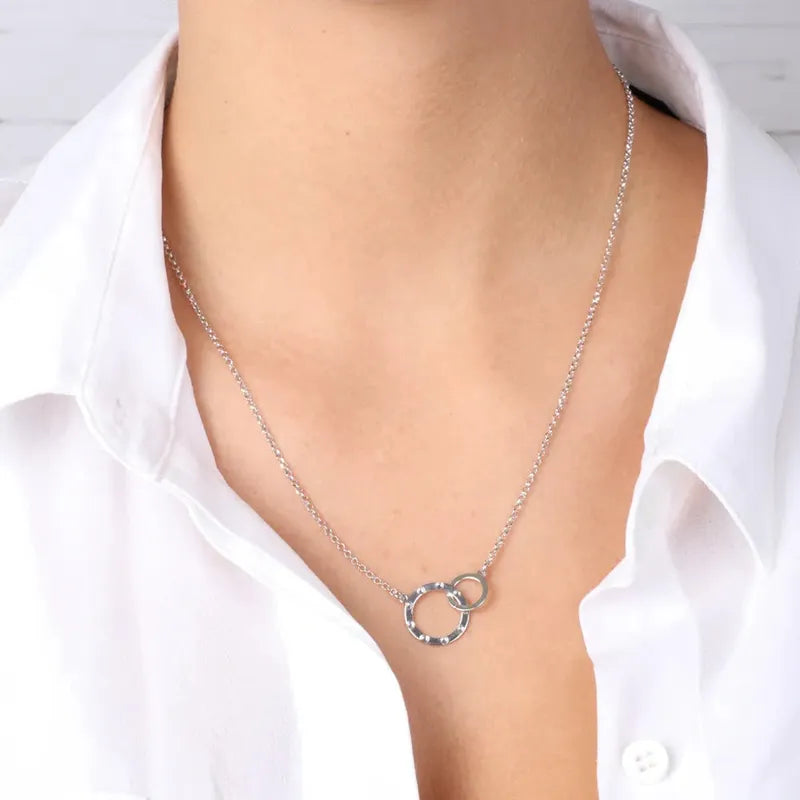 Collana in Argento 925 con pendente a doppio cerchio e giro di cristalli bianchi
