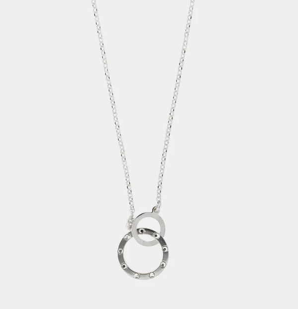 Collana in Argento 925 con pendente a doppio cerchio e giro di cristalli bianchi