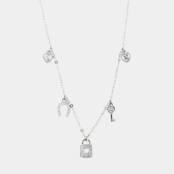 Collana in Argento 925 multiciondoli pendenti a forma chiave, cuore e ferro di cavallo arricchiti da zirconi bianchi