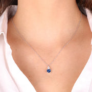Collana in Argento 925 con pendente in zircone color blu zafiro e dettaglio in zircone bianco