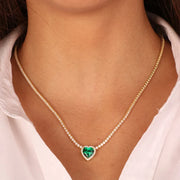 Collana in Argento 925 dettaglio a forma di cuore con zircone verde e zirconi bianchi