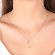 Collana in Argento 925 con ciondolo a forma di fulmine smaltato bianco