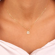Collana in Argento 925 con ciondolo a lucchetto in zirconi bianchi
