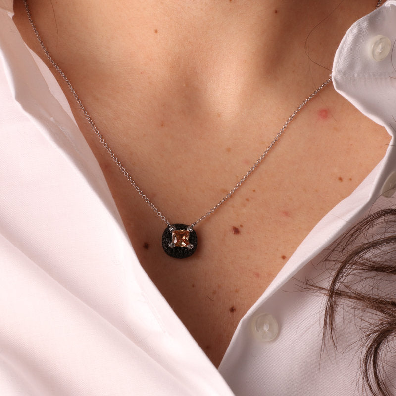 Collana in Argento 925 con ciondolo con cornice di zirconi neri e bianchi e zircone centrale color champagne SIMEONE - gioiel
