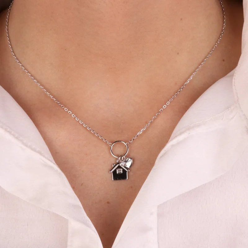 Collana in Argento 925 con pendente a forma di casa e scritta Family BYS - gioiello BySimon