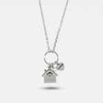 Collana in Argento 925 con pendente a forma di casa e scritta Family BYS - gioiello BySimon