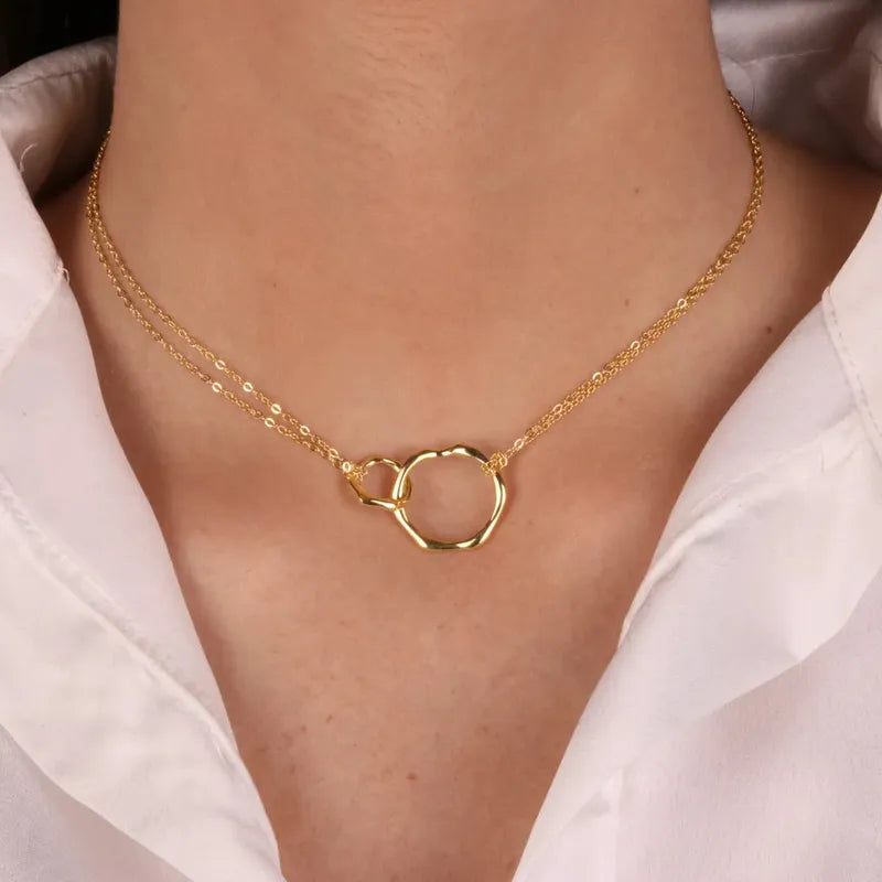 Collana in Argento 925 con anelli intrecciati