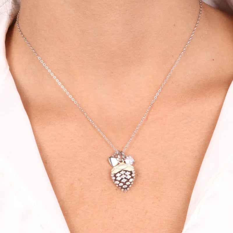 Collana in Argento 925 con pigna portafortuna impreziosito da zirconi bianchi e cuore pendente