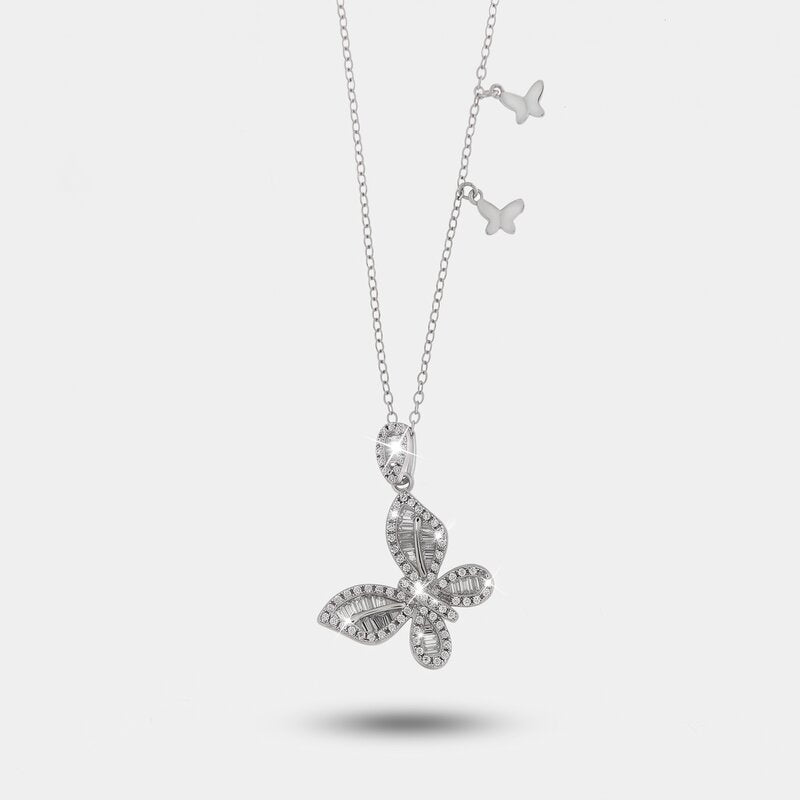 Collana in Argento 925 con farfalla impreziosita da zirconi Collezione Barcellona - BYSIMON gioielli