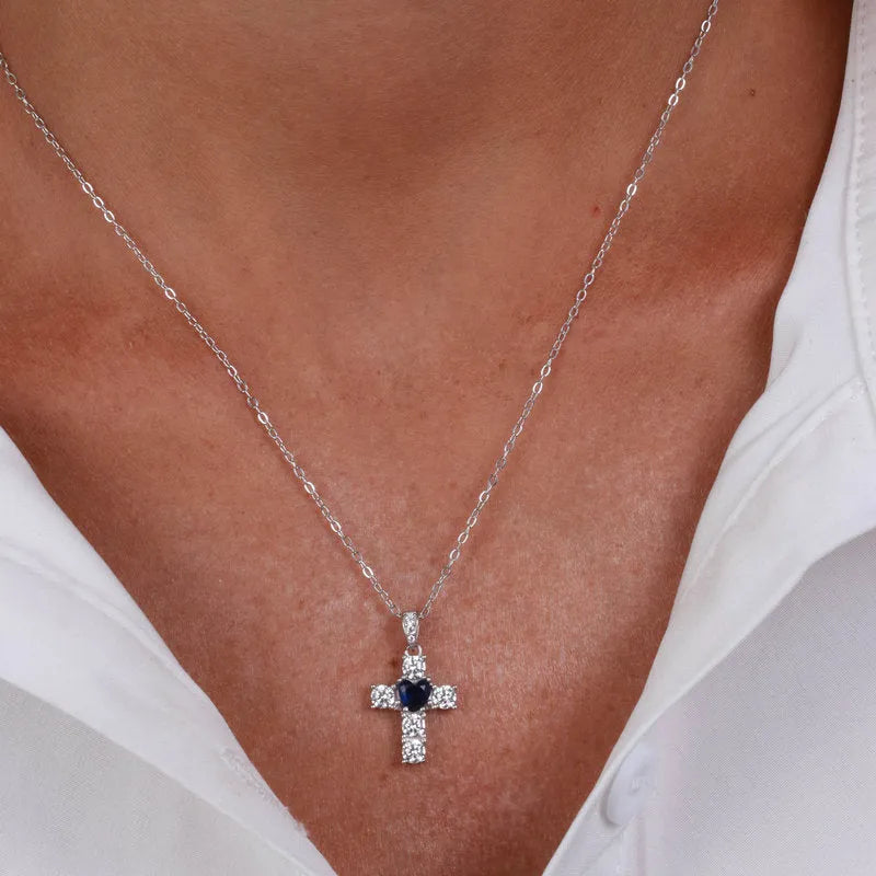 Collana in Argento 925 con croce impreziosita da zirconi trasparenti e blu Collezione Barcellona - BYSIMON gioielli