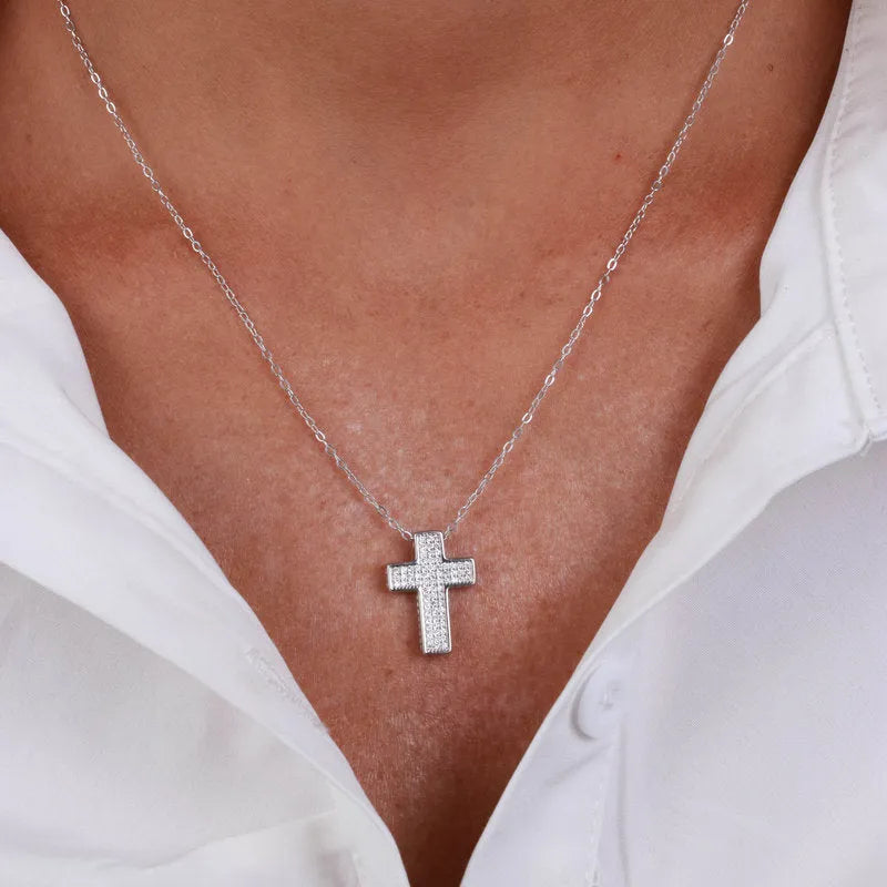 Collana in Argento 925 con croce impreziosito da zirconi Collezione Barcellona - BYSIMON gioielli
