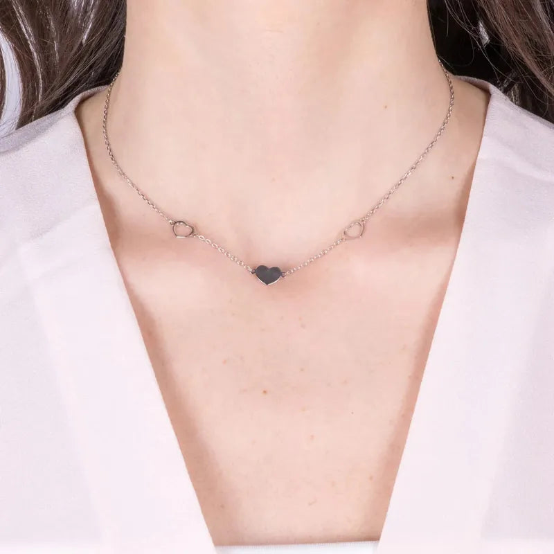 Collana in Argento 925 con tre cuori placcato rodio