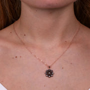 Collana in Argento 925 con fiore impreziosito da zirconi fume'