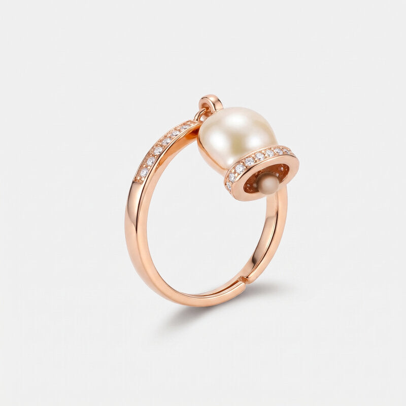 Anello in Argento 925 con campanella portafortuna impreziosita da zirconi bianchi