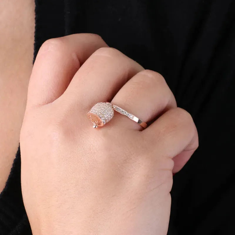 Anello in Argento 925 con campanella portafortuna impreziosito da cubic zirconi