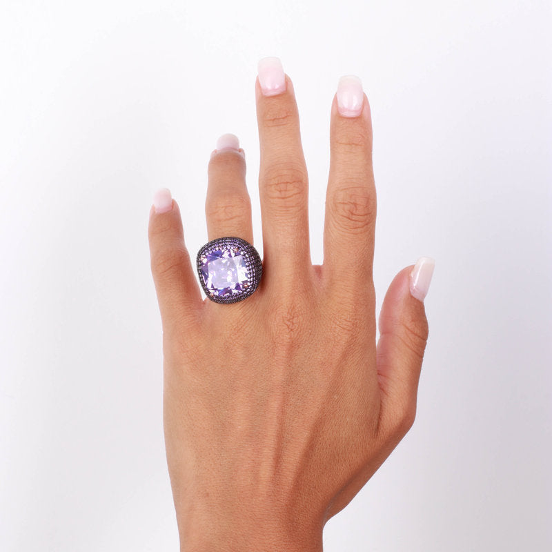 Anello in Argento 925 con grande zircone centrale viola con pavè di zirconi viola SIMEONE - gioiello BySimon