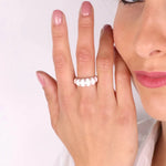 Anello in Argento 925 smaltato bianco con dettaglio in zirconi bianchi