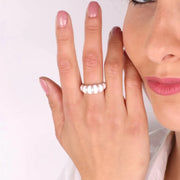 Anello in Argento 925 smaltato bianco con dettaglio in zirconi bianchi