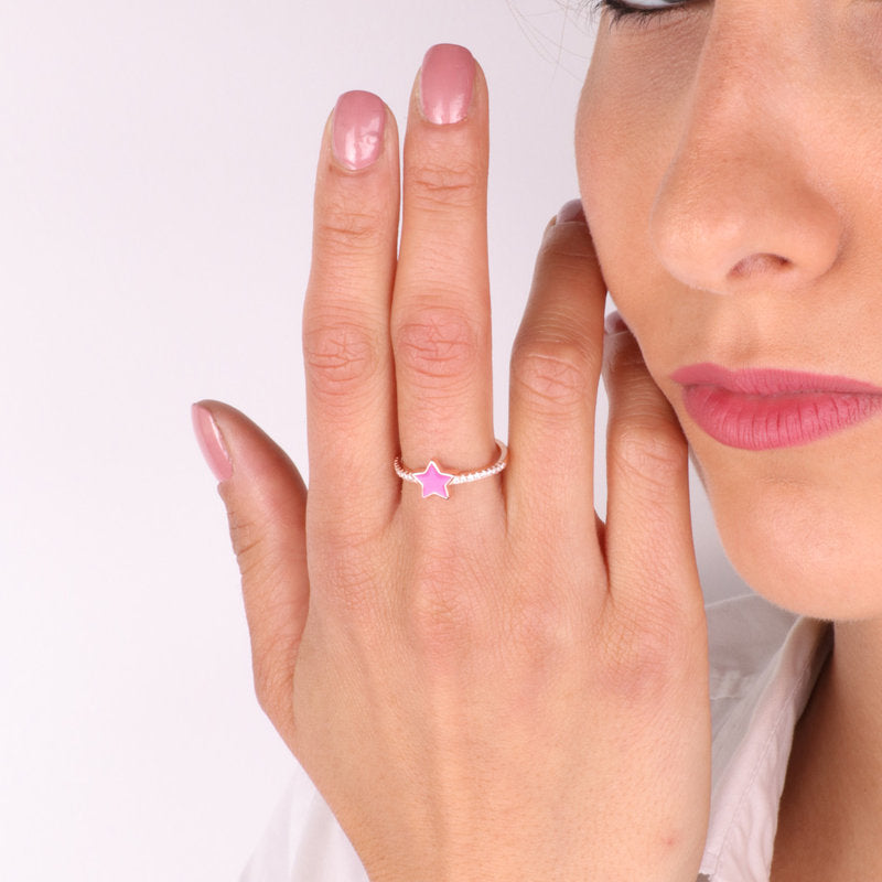 Anello in Argento 925 a forma di stella smaltata rosa con dettagli in zirconi bianchi - BYSIMON gioielli