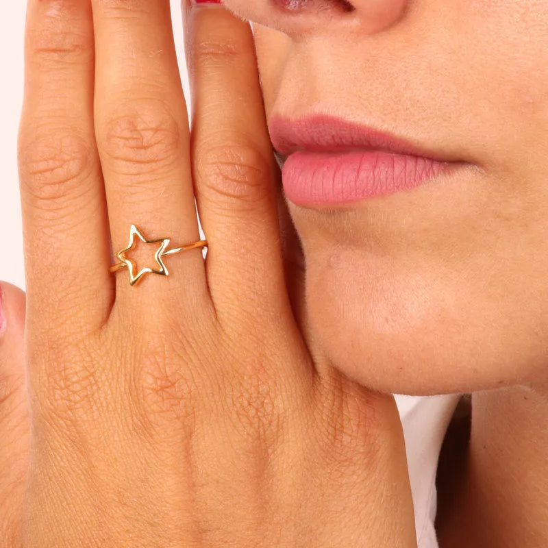 Anello in Argento 925 con dettaglio a forma di stella - BYSIMON gioielli