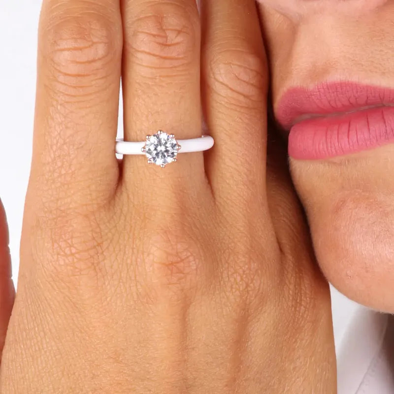 Anello in Argento 925 con smalto bianco e zircone