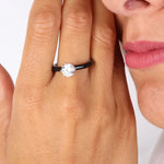 Anello in Argento 925 con smalto nero e zircone