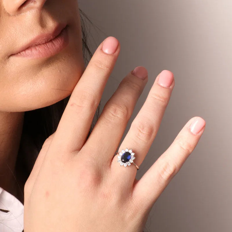 Anello in Argento 925 solitario con zirconi bianchi e zircone centrale blu zafiro - BYSIMON gioielli