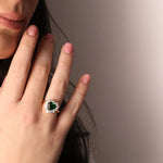 Anello in Argento 925 solitario con cuore in zirconi verde smeraldo e bianchi BYSIMON - gioiello BySimon