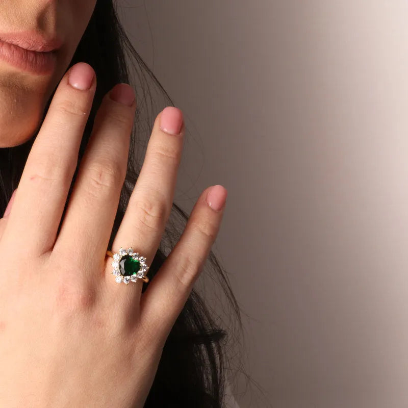 Anello in Argento 925 solitario con cuore in zirconi verde smeraldo e bianchi BYSIMON - gioiello BySimon