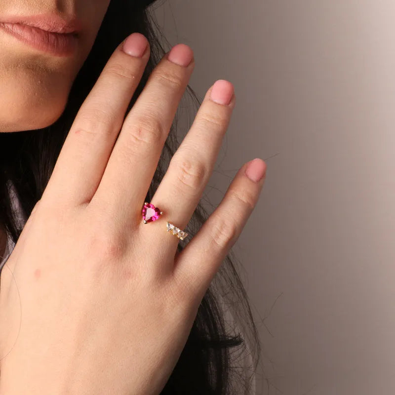 Anello in Argento 925  con cuori in zircone rosso rubino e bianchi