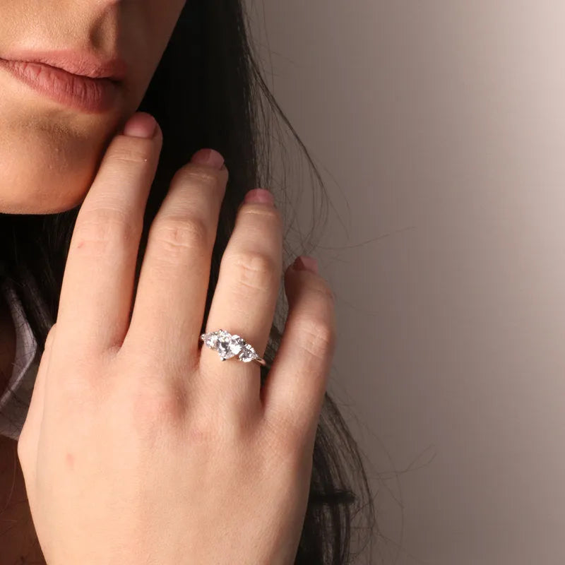 Anello in Argento 925 con cuori in zirconi BYSIMON - gioiello BySimon