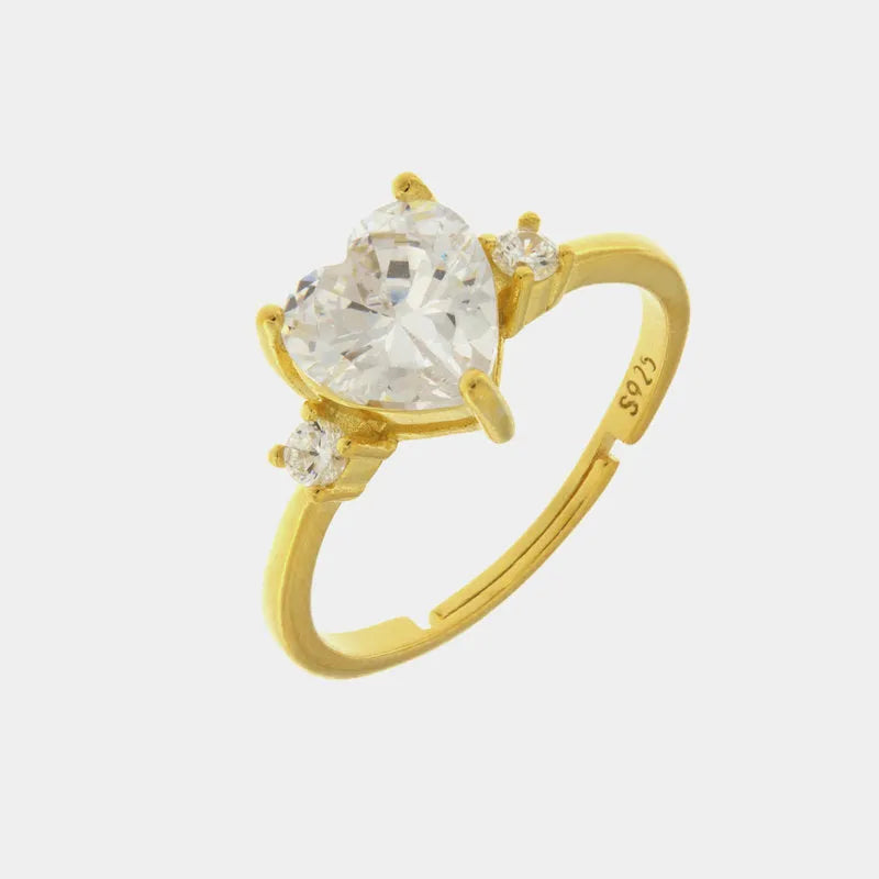 Anello in Argento 925 con zirconi bianchi e cuore centrale