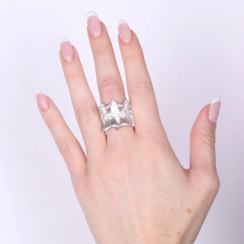 925 Silver band ring with zircons