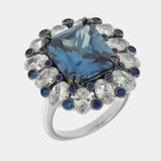 Anello in Argento 925 quadrato con zircone blu impreziosito da zirconi trasparenti