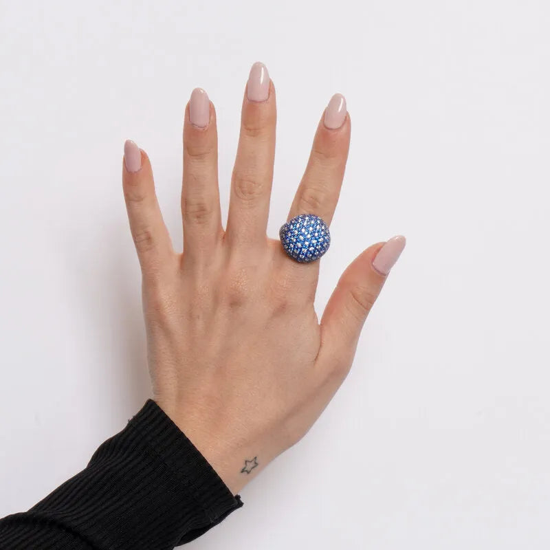 Anello in Argento 925 bombato con pave' blu