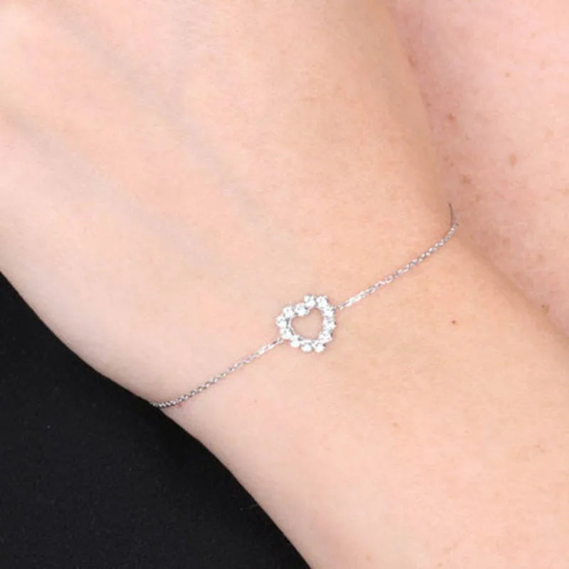 Bracciale in Argento 925 cuoricino con punti luce di cristalli bianchi