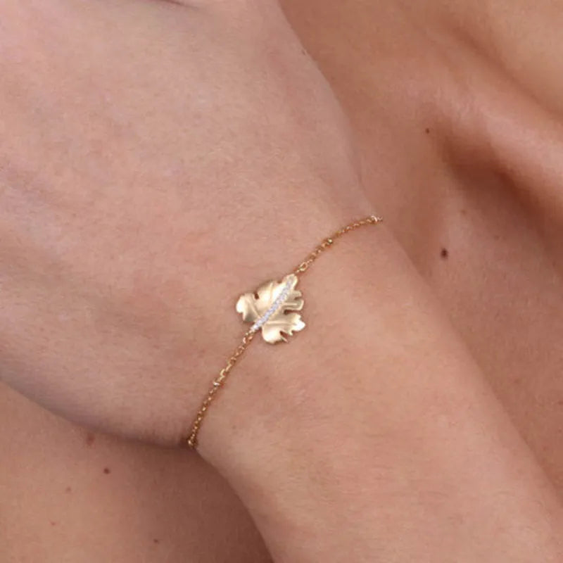 Bracciale in Argento 925 con foglia centrale arricchita da zirconi bianchi