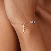Bracciale in Argento 925 con pesciolino e lisca pendente, a zirconi bianchi e colorati
