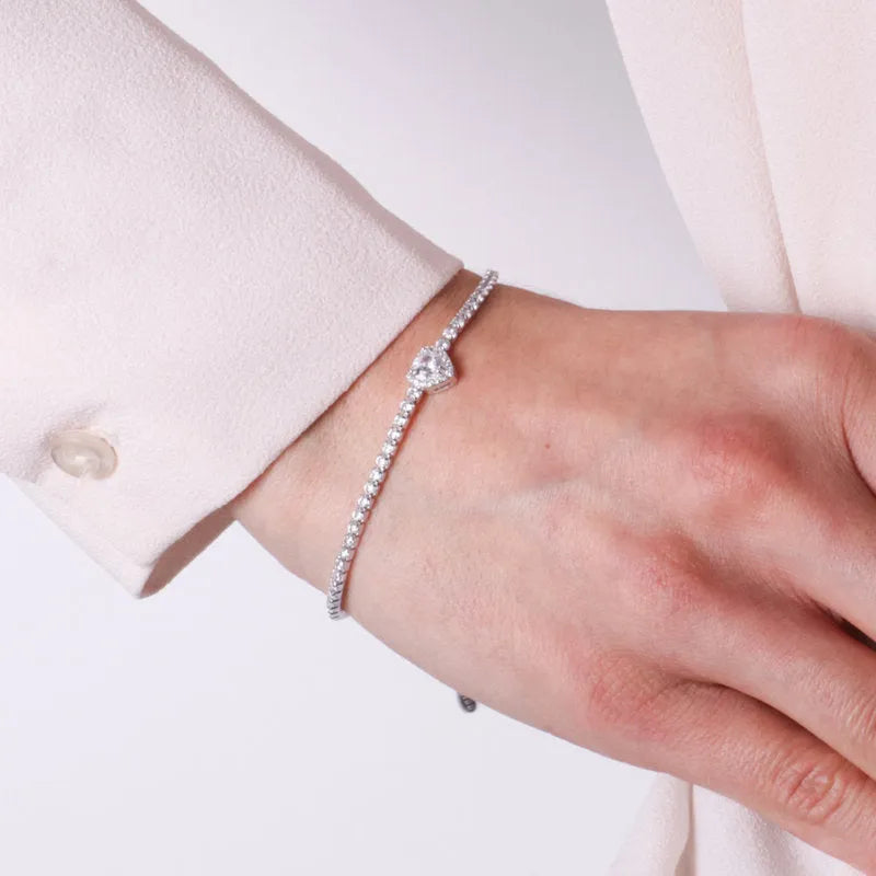 Bracciale in Argento 925 con cuore impreziosito da zirconi BYSIMON - gioiello BySimon