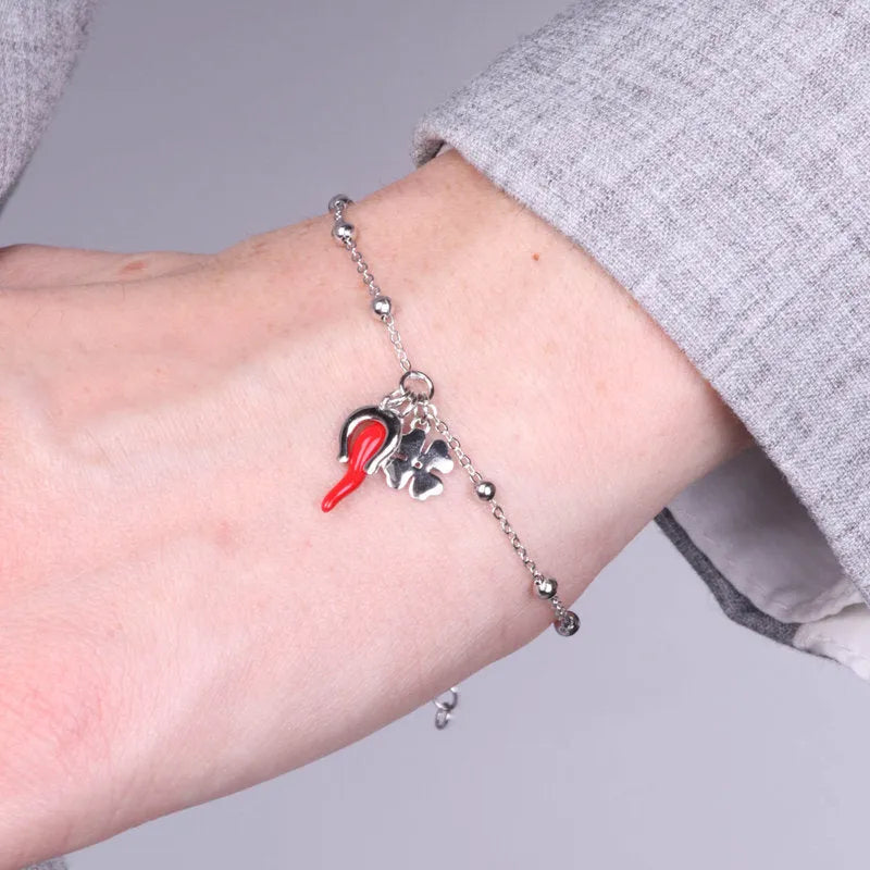 Bracciale in Argento 925 con corno rosso, quadrifoglio e ferro di cavallo - BYSIMON gioielli