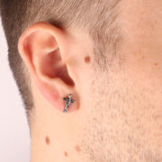 Orecchini in Acciaio a forma di croce con dettagli a forma di teschio