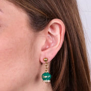 Orecchini in Acciaio con campanella verde placcata oro con scritta Capri