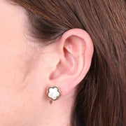 Orecchini in Acciaio fiore in resina madreperla