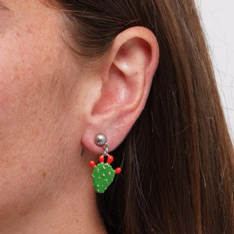 Orecchini in Acciaio cactus pendente, impreziosito da smalto verde e punte di smalto rosso - BYSIMON gioielli