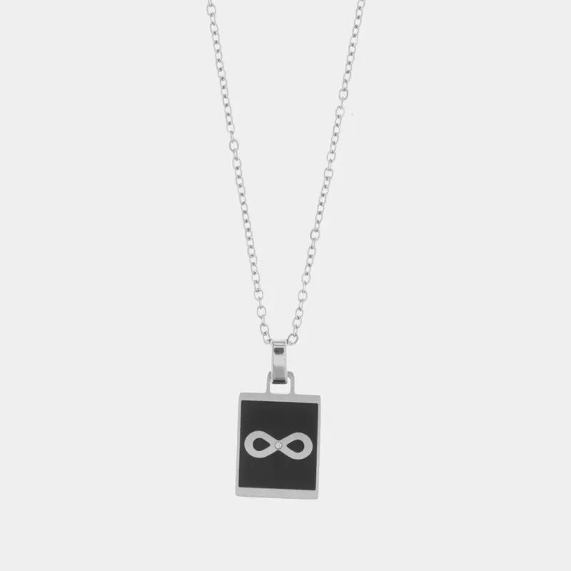 Collana in Acciaio con dettaglio a forma di infinito